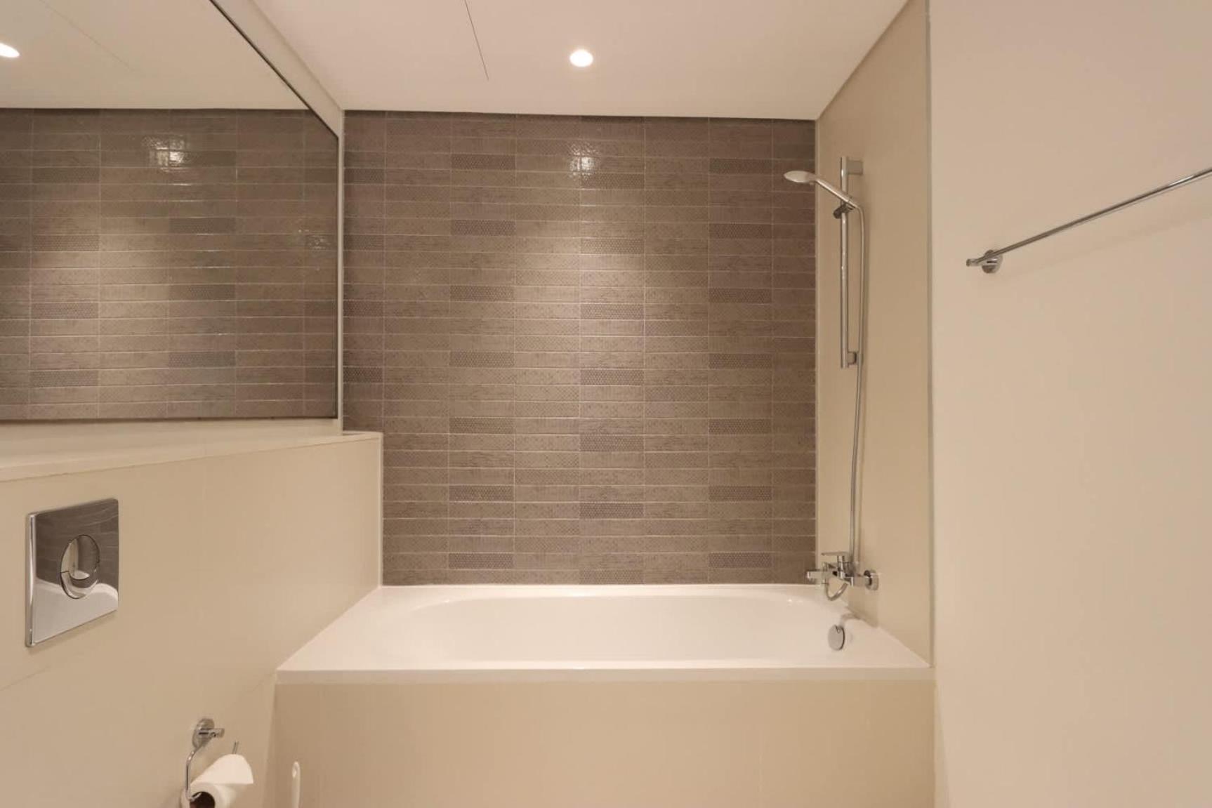 Livbnb - 2br With Stunning Views, Beachfront Living Dubaï