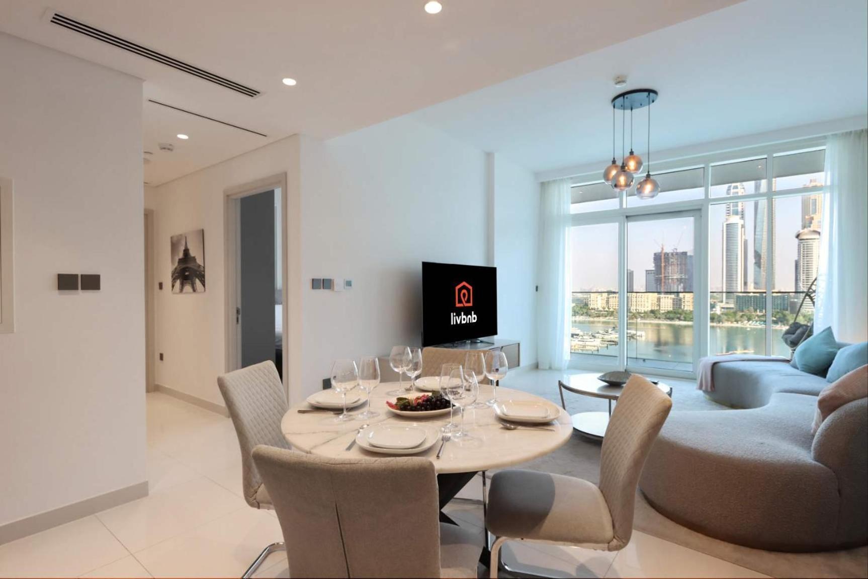 Livbnb - 2br With Stunning Views, Beachfront Living Appartement Dubaï