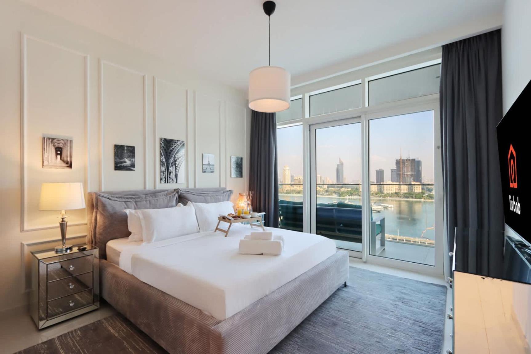 Livbnb - 2br With Stunning Views, Beachfront Living Appartement *