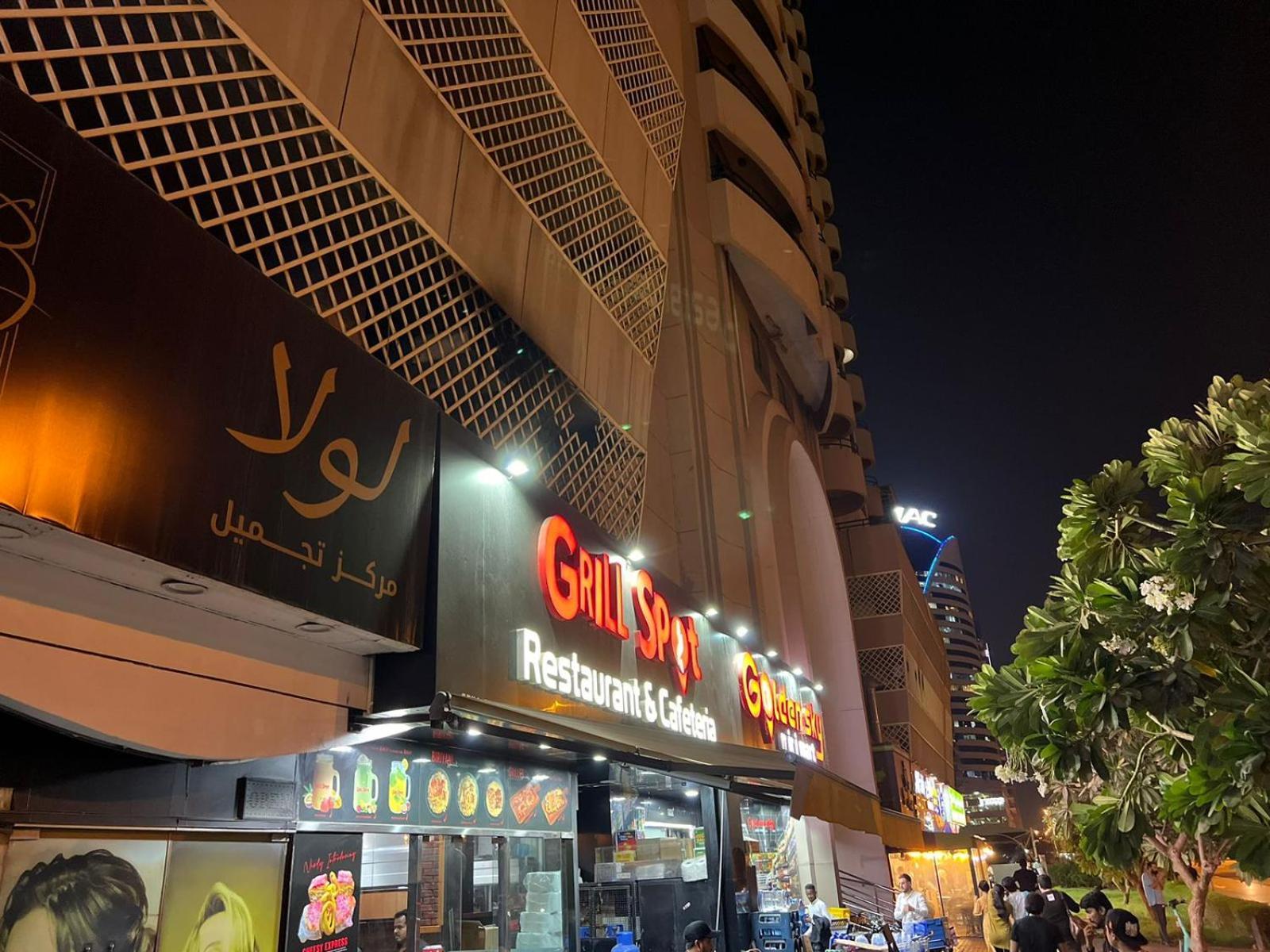 Luxnest Internet Private Bed Space Men Only * Dubaï