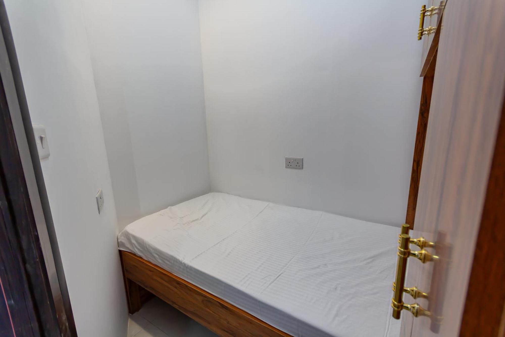 Habitación en casa particular Wonderful ' For Girls Only ' In Tecom, Al Barsha Dubái