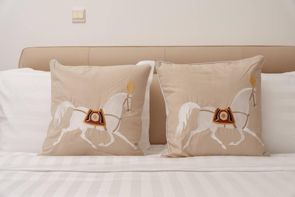Prime Retreats - Steps To Grosvenor Marina Apartment Dubai