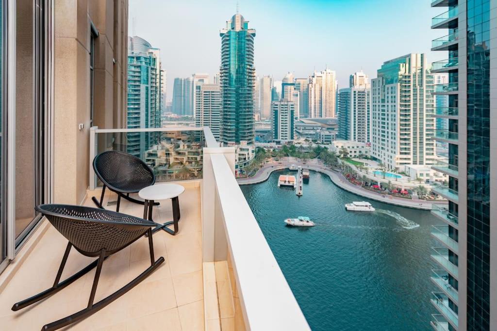 Prime Retreats - Steps To Grosvenor Marina Appartement