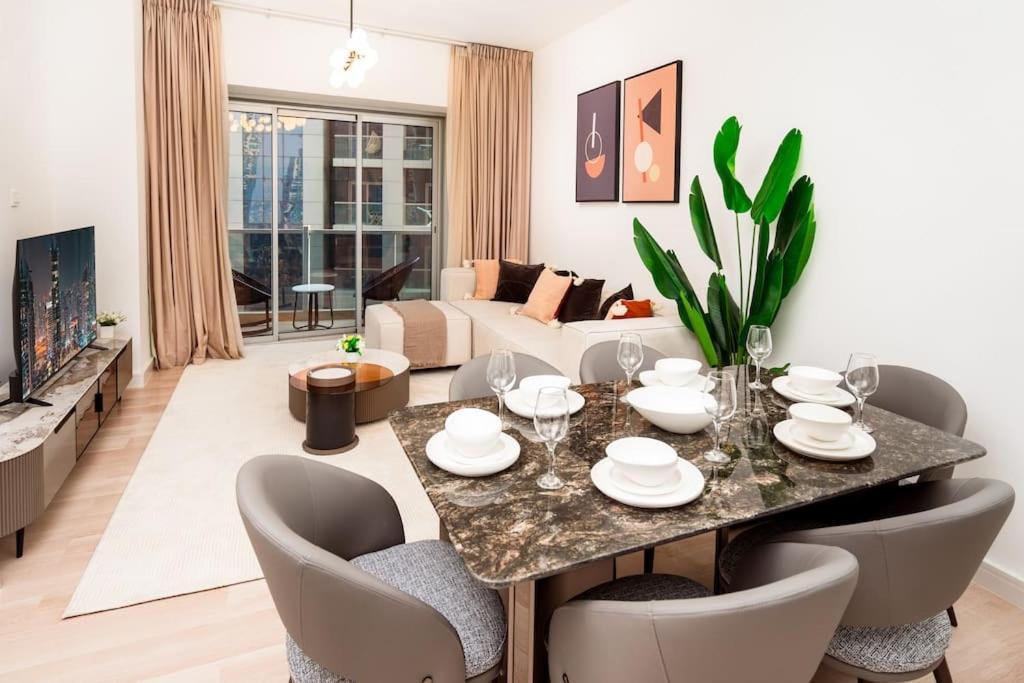 Appartement Prime Retreats - Steps To Grosvenor Marina Dubai