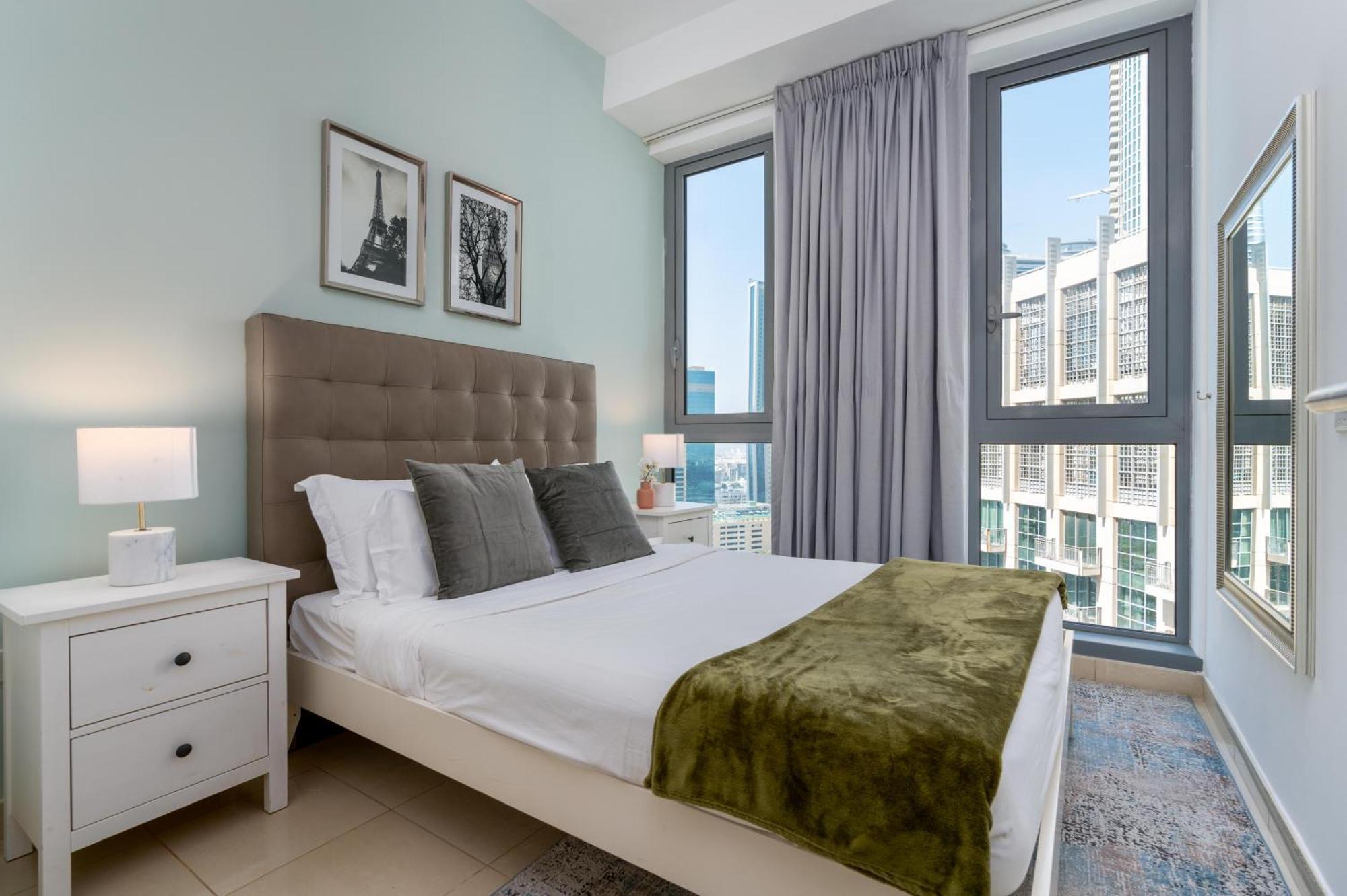 Apartment Burj Khalifa Views - 5 Min Walk From Mall - Upgraded - Designer Choice - 8 People - Opera *