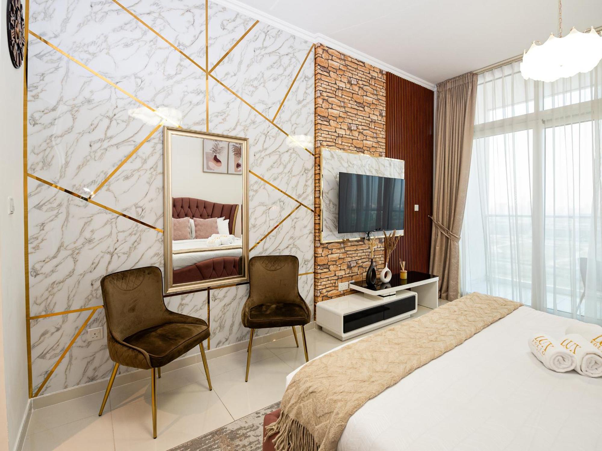 Cozy And Stylish Retreat In Damac Hills Appartement *