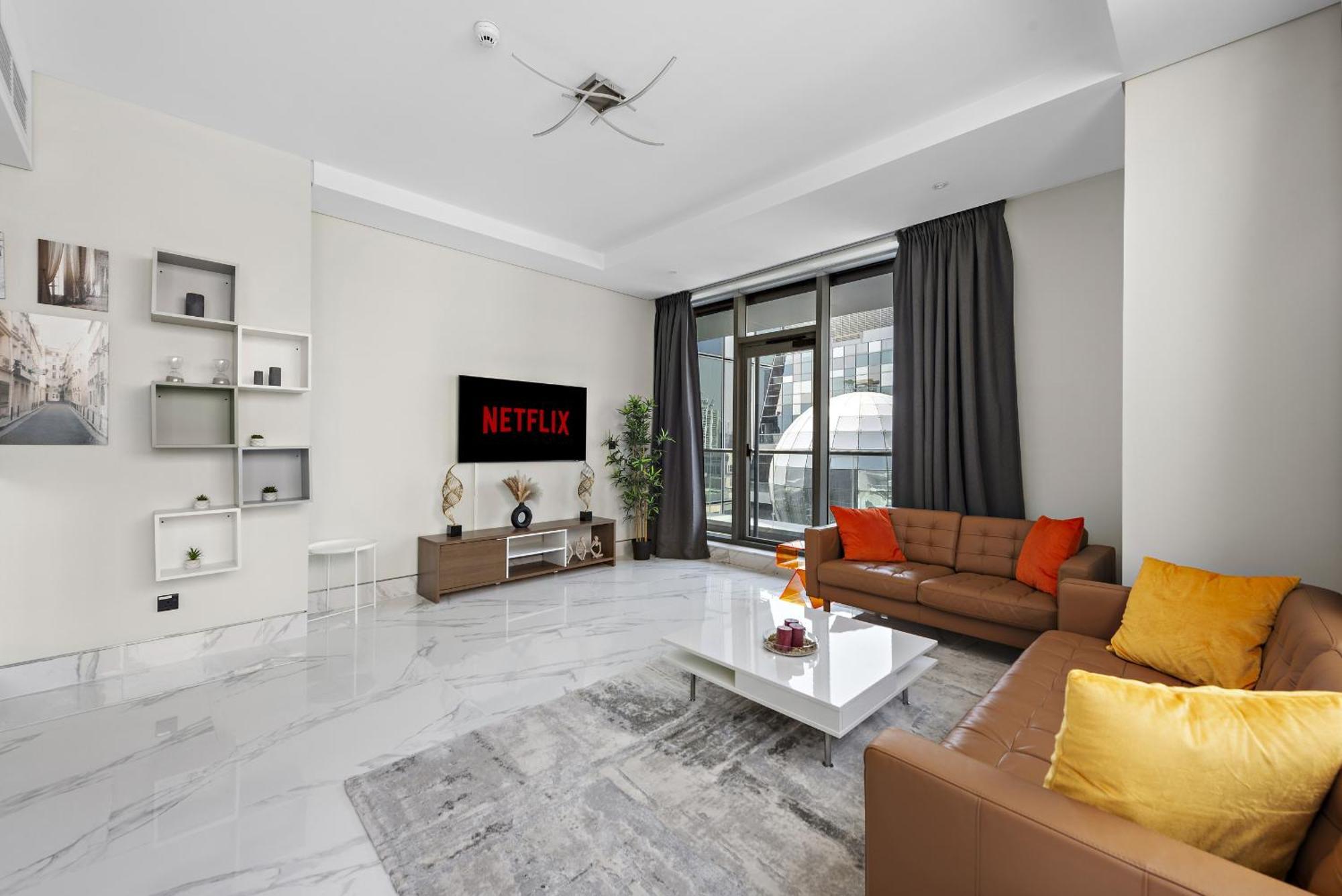 Vayk - Contemporary Building, Spacious 2-bedroom Apartamento