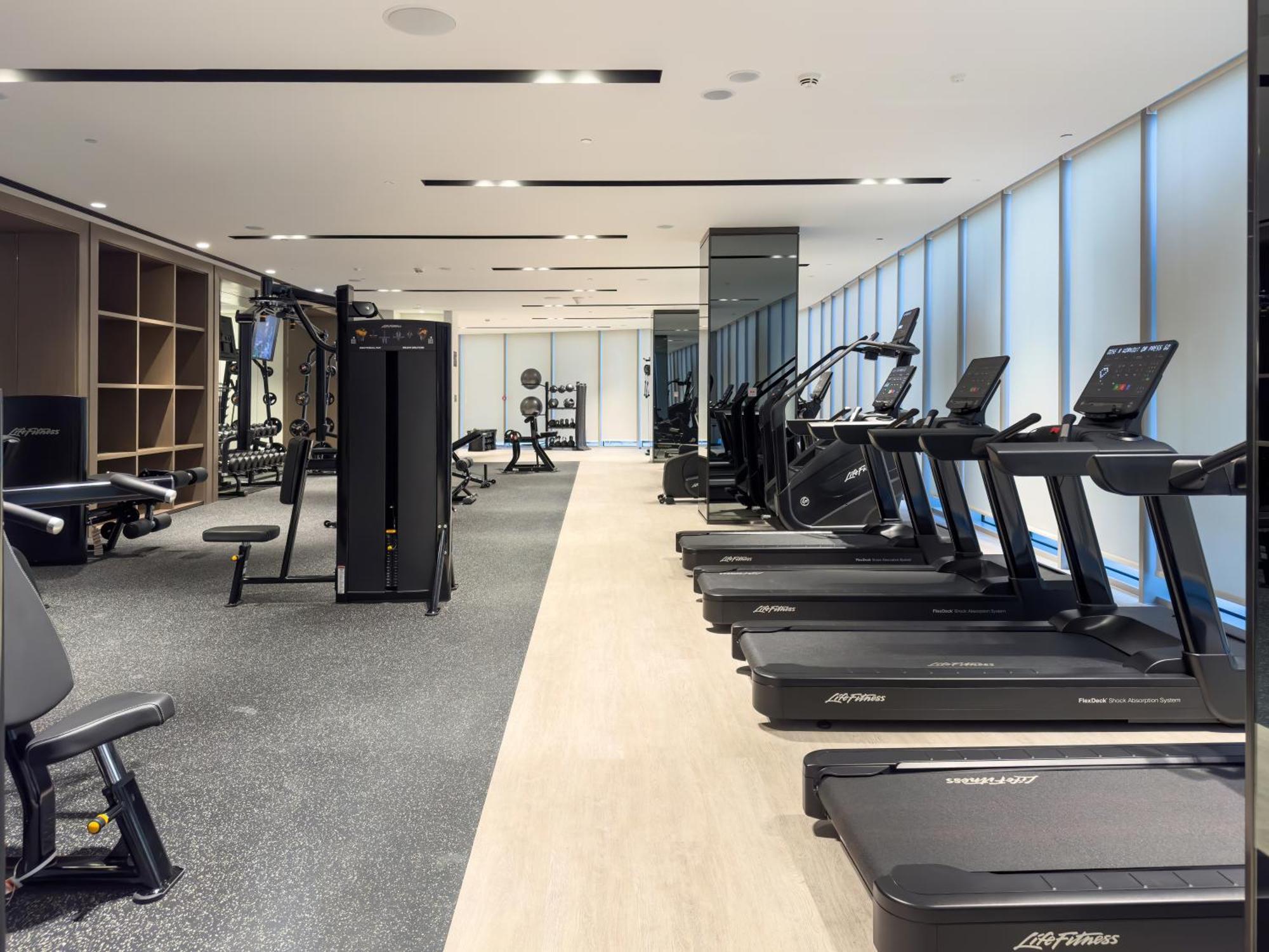 Grandeur 2 Bedroom I Burj Khalifa & Fountain Views I Free Parking, Gym, Pool, Wi-fi & Ps5 I By Skyline Serenity Appartamento