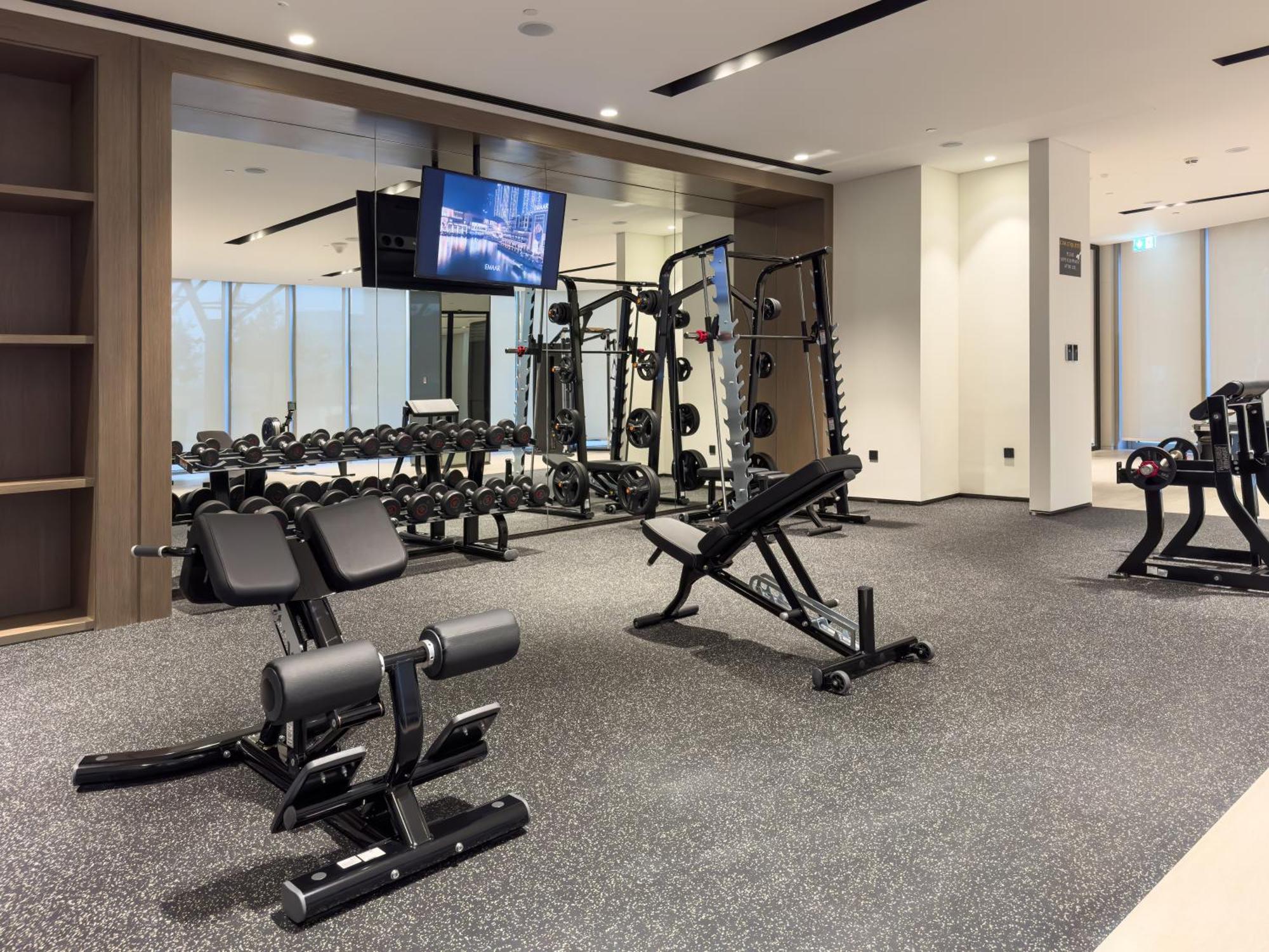 Appartamento Grandeur 2 Bedroom I Burj Khalifa & Fountain Views I Free Parking, Gym, Pool, Wi-fi & Ps5 I By Skyline Serenity Dubai