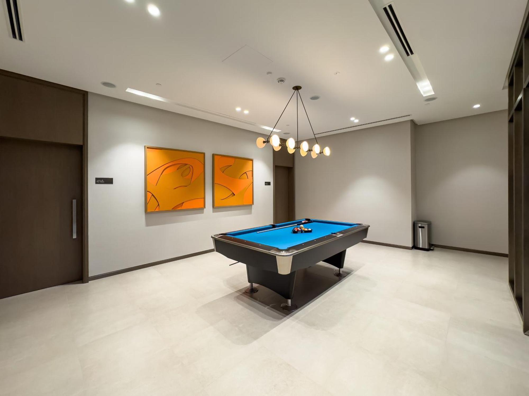 Grandeur 2 Bedroom I Burj Khalifa & Fountain Views I Free Parking, Gym, Pool, Wi-fi & Ps5 I By Skyline Serenity Appartamento Dubai