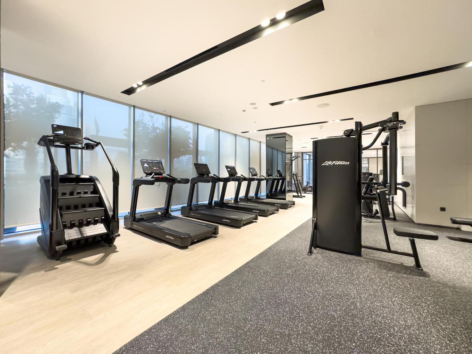 Grandeur 2 Bedroom I Burj Khalifa & Fountain Views I Free Parking, Gym, Pool, Wi-fi & Ps5 I By Skyline Serenity Appartamento *