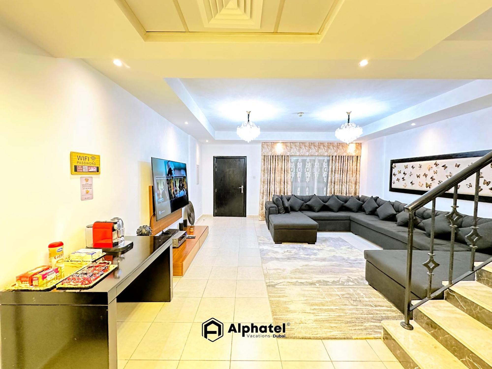 Elegant 3-bedroom In Jvc - - Ideal For Modern Lifestyles - By Alphatel Vacations Wisma tamu Dubai