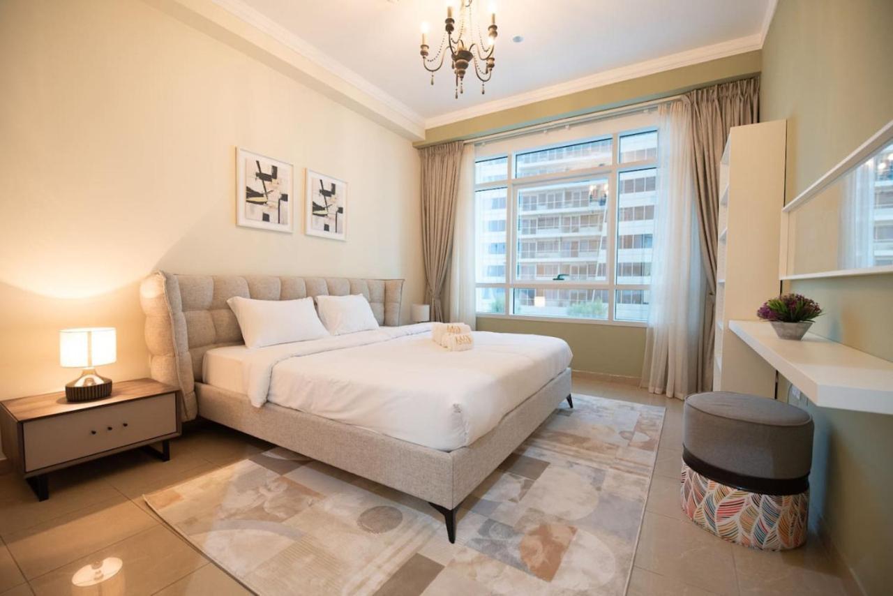 Modern 2-bed In The Heart Of Marina * Dubaï