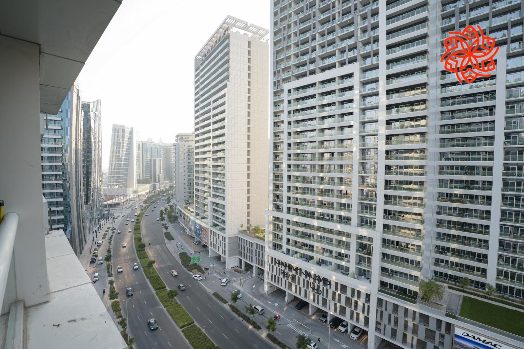 Appartement Alashrafia Saray- Upscale 1bdr In Canal Views Dubaï
