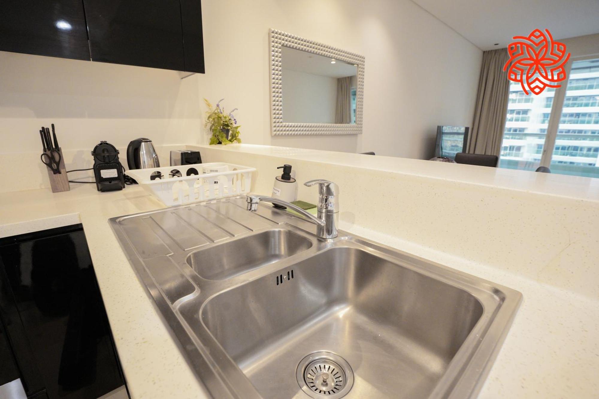 Alashrafia Saray- Upscale 1bdr In Canal Views *