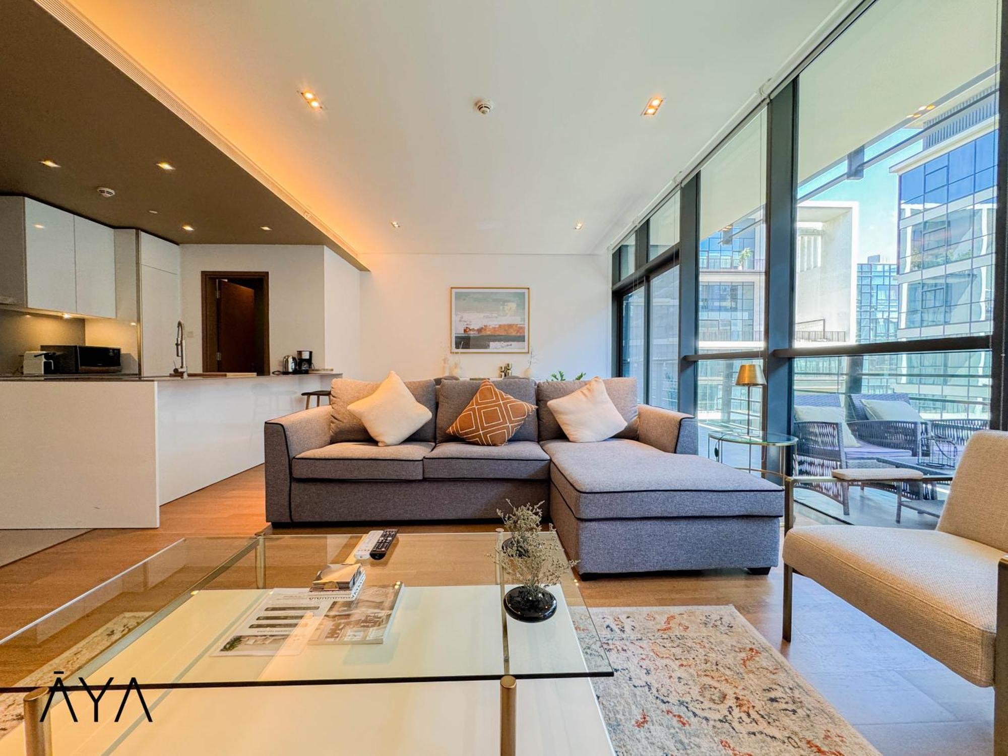 Lägenhet Luxury With Pool, Patio & Gym In Walk Dubai