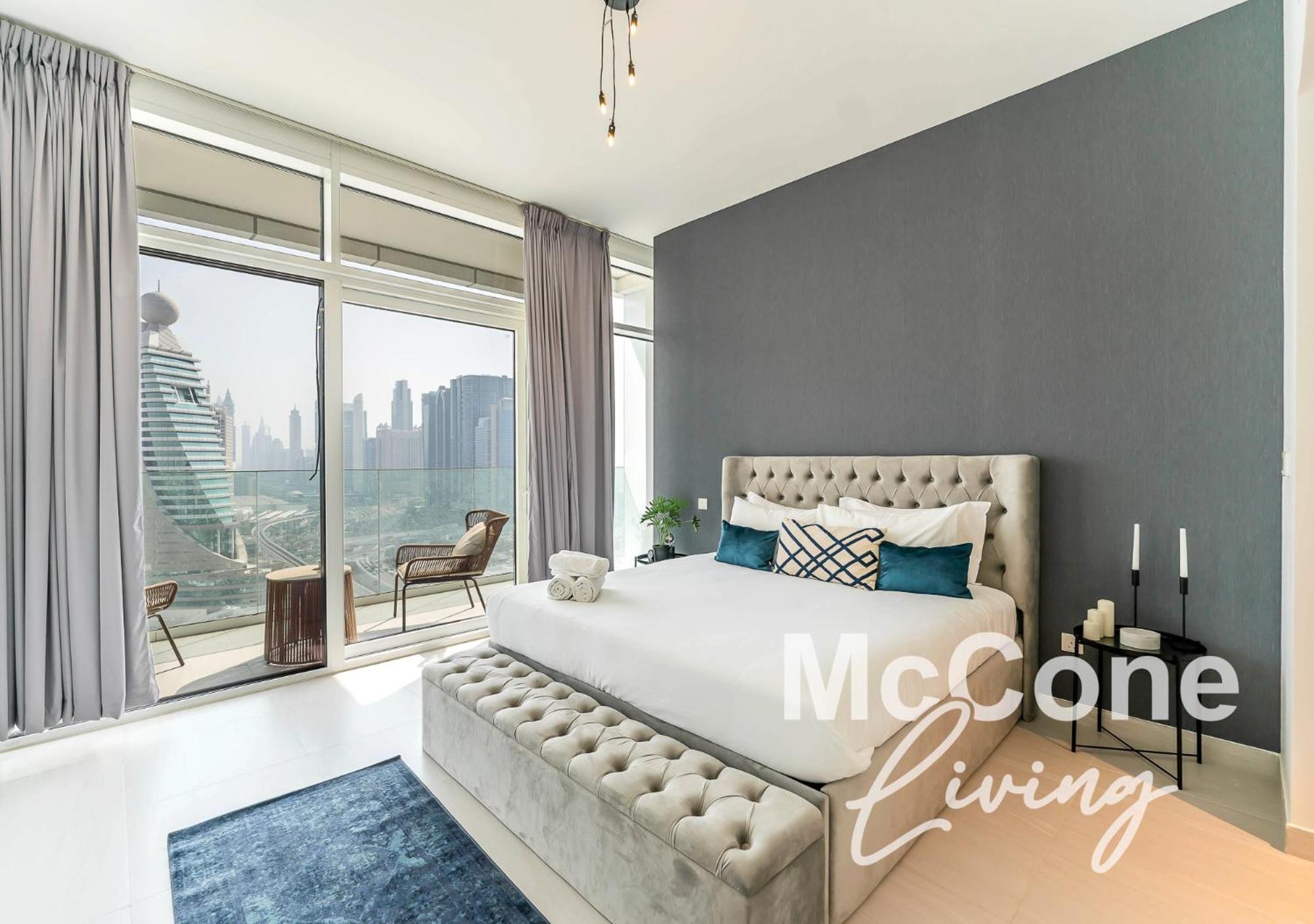 Scenic View 1br With Balcony *