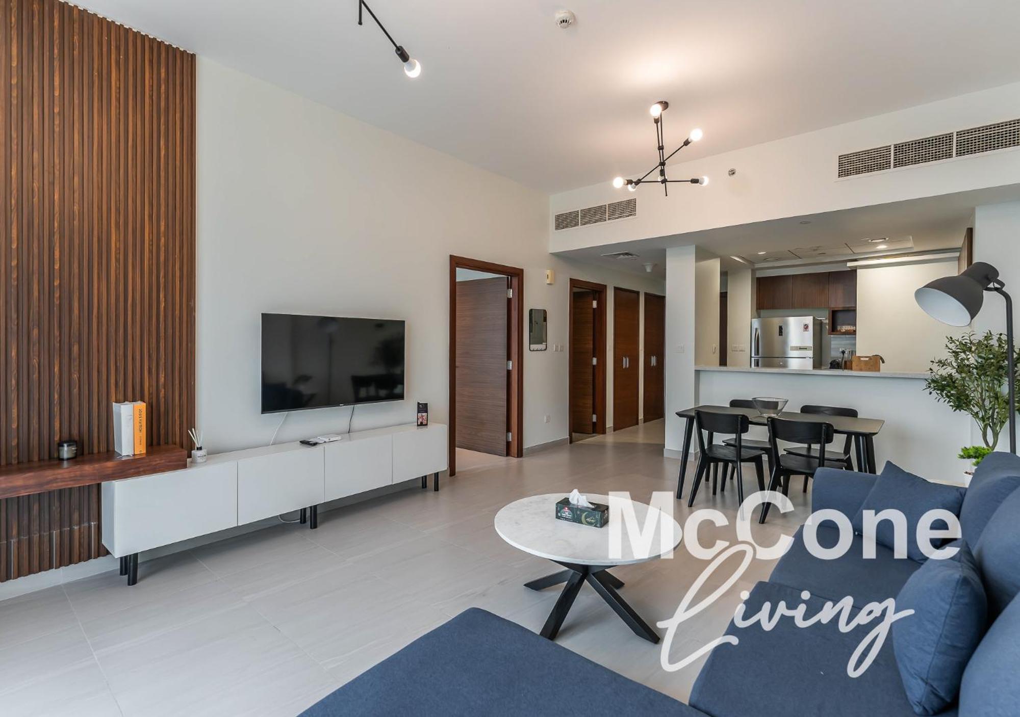 Scenic View 1br With Balcony *