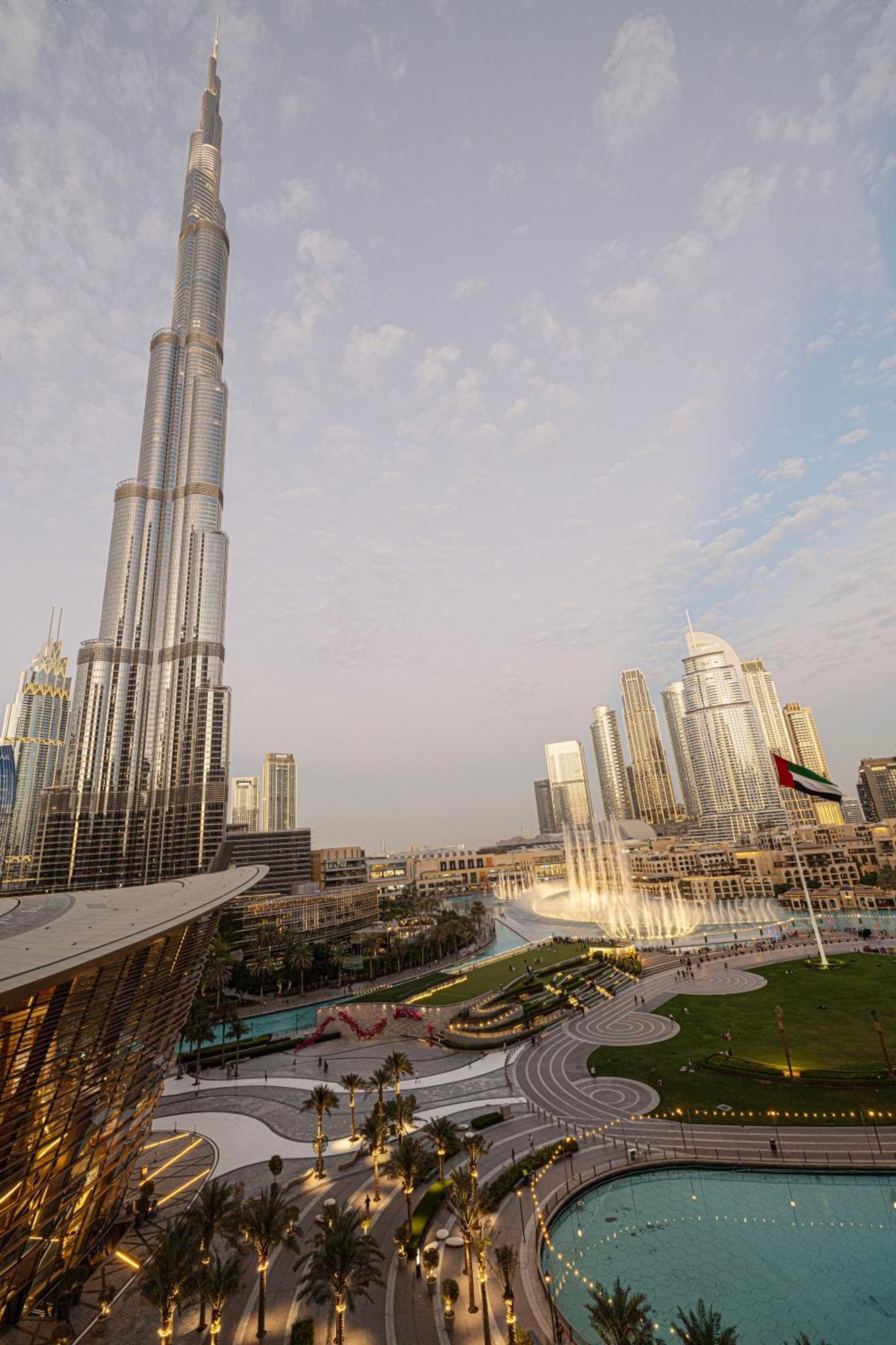 View In With Full Burj Khalifa, Fountains, Park View, Next To Mall And Opera Dubai