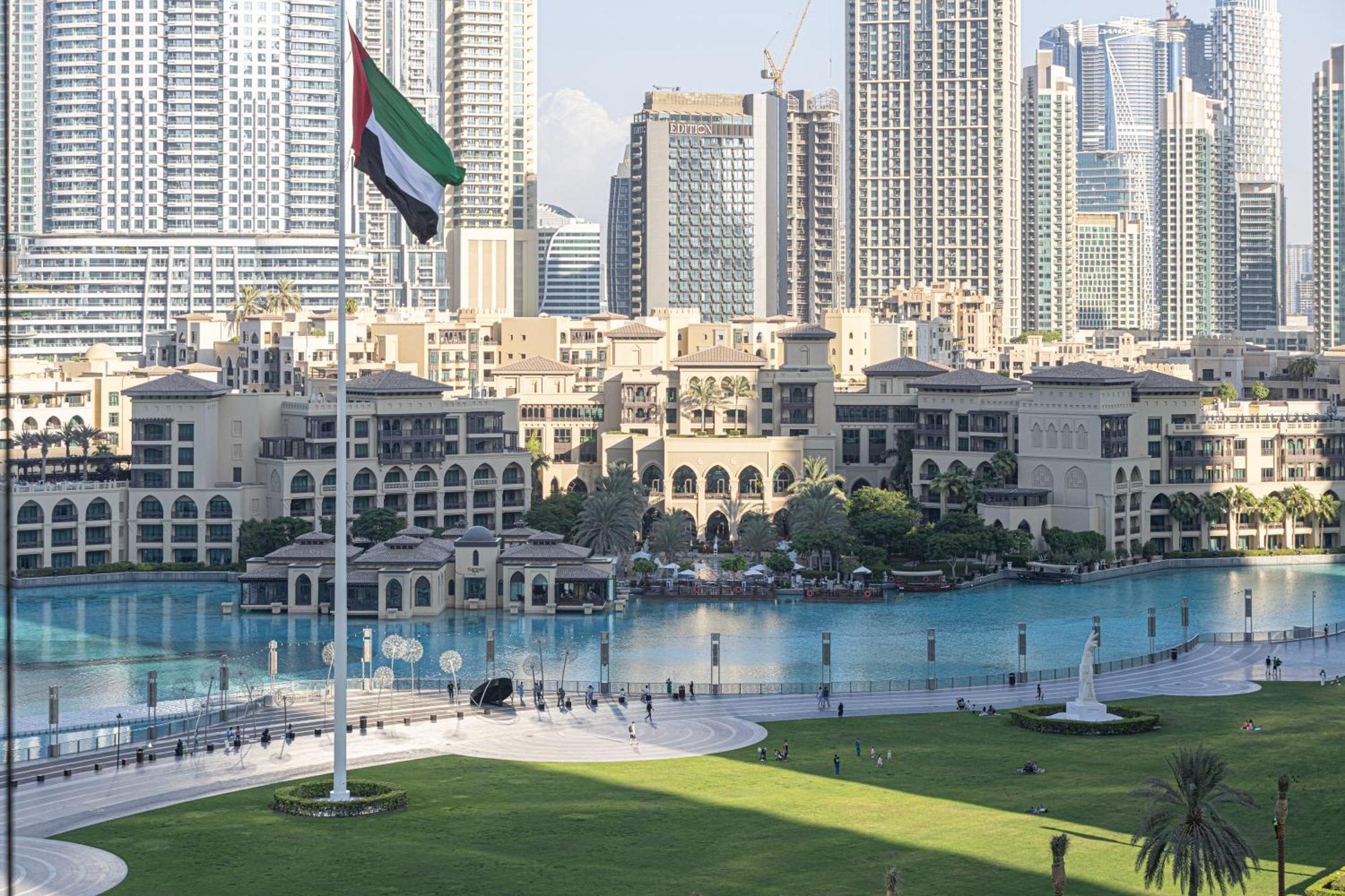 View In With Full Burj Khalifa, Fountains, Park View, Next To Mall And Opera Lägenhet
