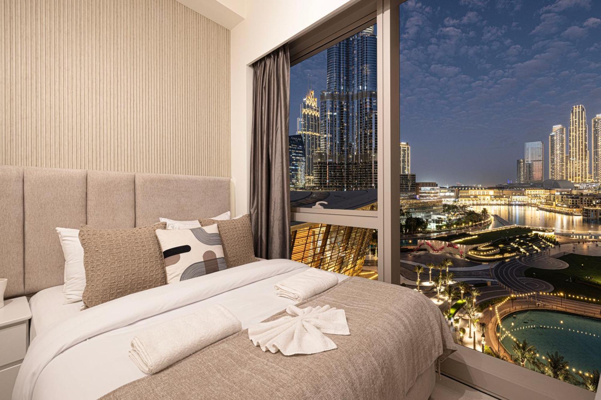 View In With Full Burj Khalifa, Fountains, Park View, Next To Mall And Opera Lägenhet