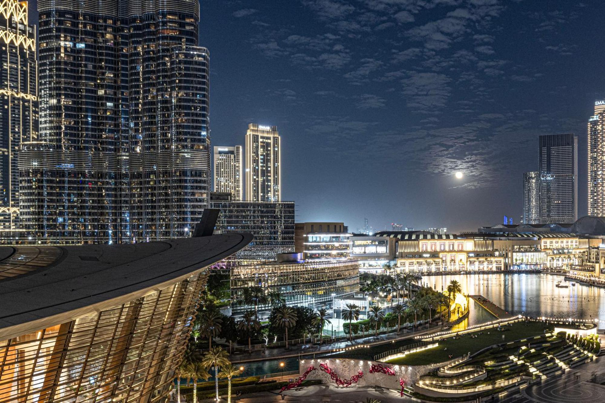 Lägenhet View In With Full Burj Khalifa, Fountains, Park View, Next To Mall And Opera Dubai