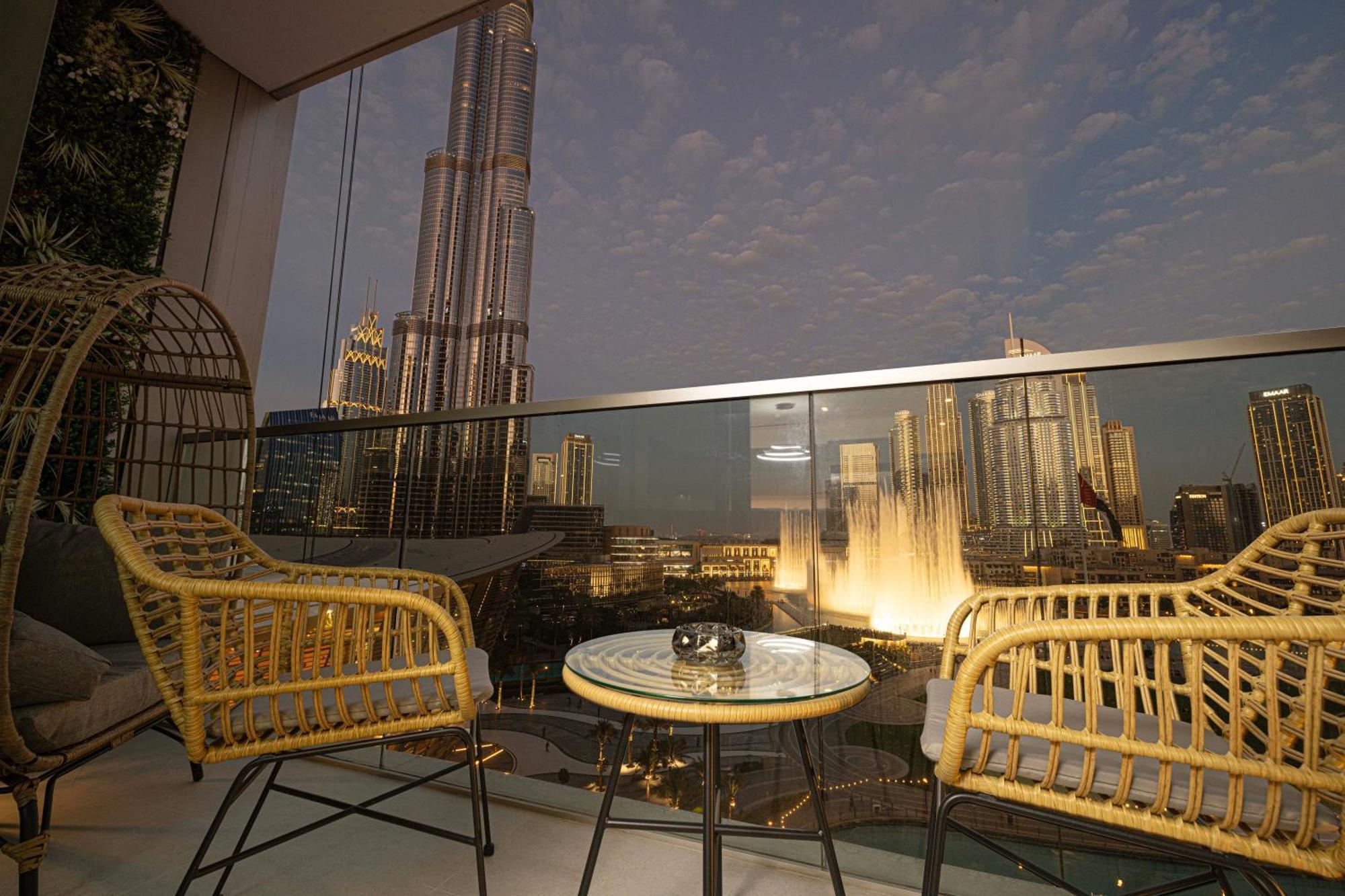 Lägenhet View In With Full Burj Khalifa, Fountains, Park View, Next To Mall And Opera Dubai