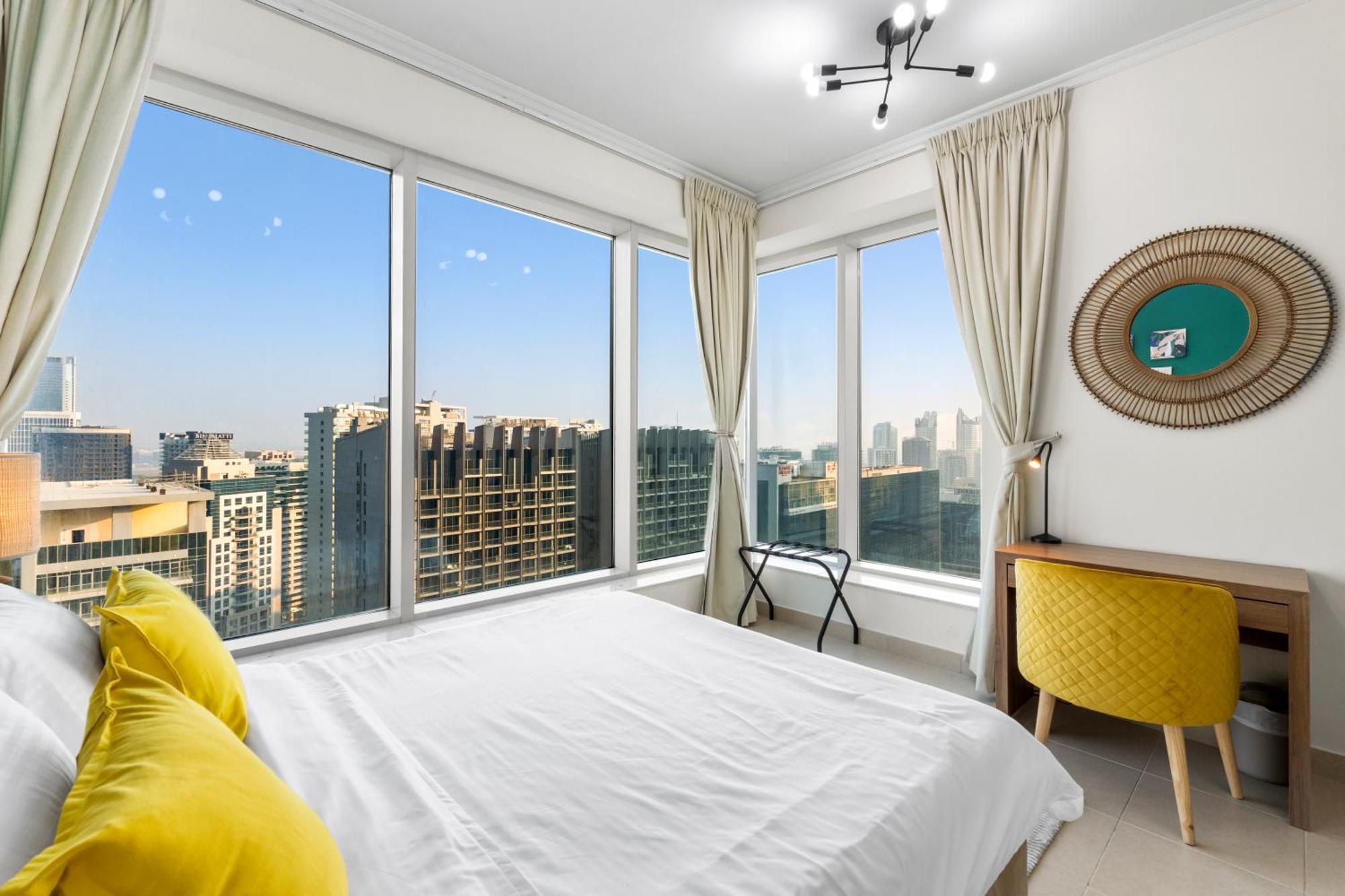 Stylish 1 Bedroom - Burj Khalifa View- 5Mn Walk To Dubai Mall-Apartment In Burj Views Tower Apartemen Dubai