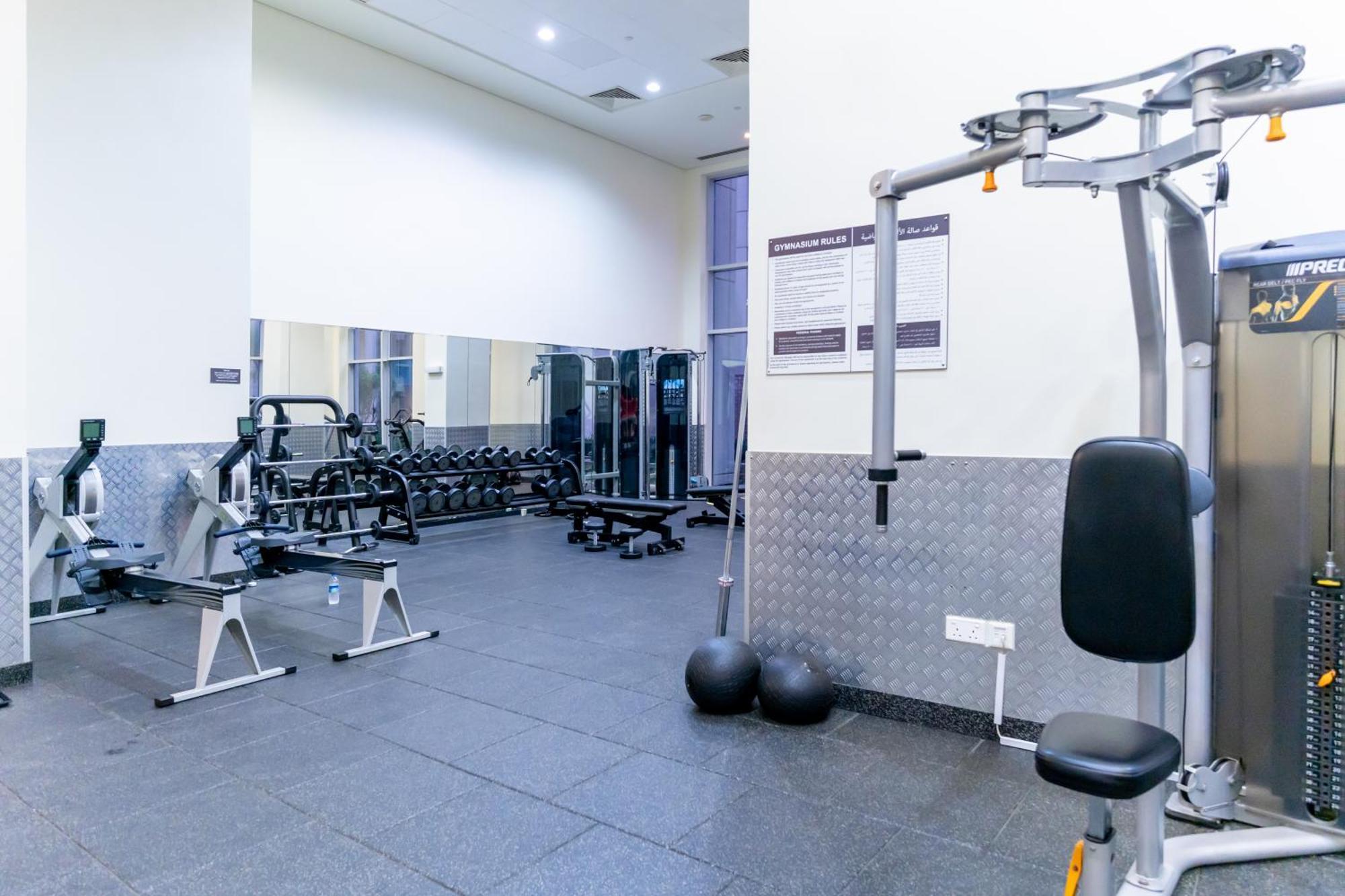 Stylish 1 Bedroom - Burj Khalifa View- 5Mn Walk To Dubai Mall-Apartment In Burj Views Tower Apartemen Dubai