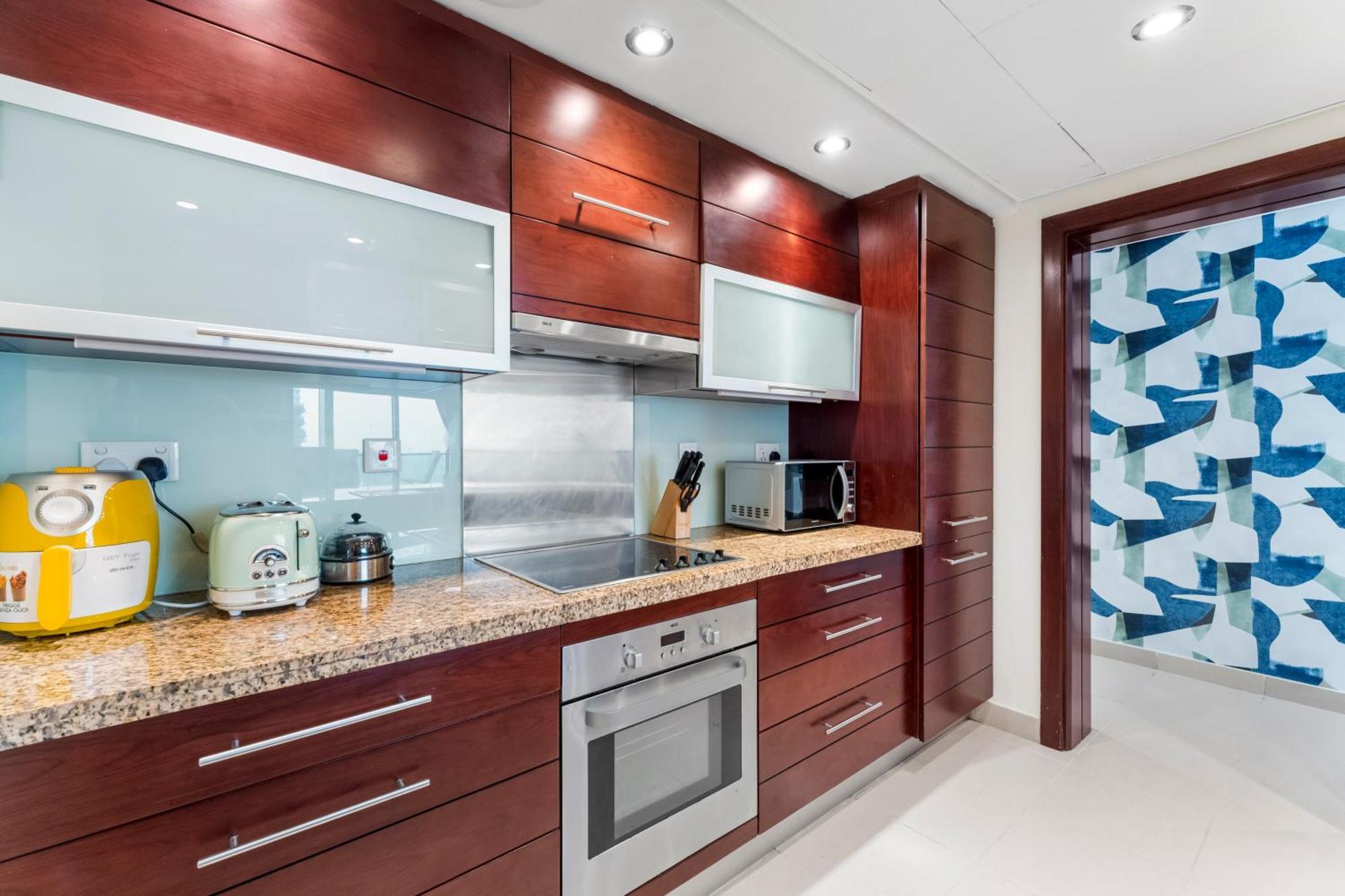 Apartemen Stylish 1 Bedroom - Burj Khalifa View- 5Mn Walk To Dubai Mall-Apartment In Burj Views Tower *