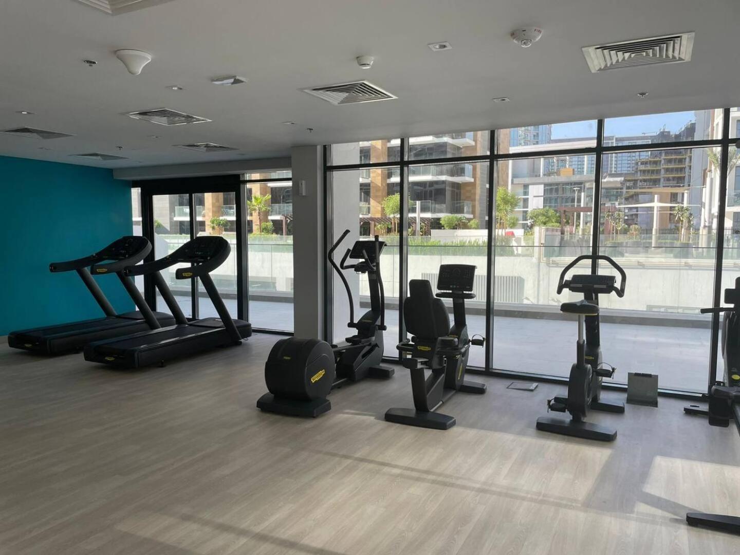 Appartement Pleasant New One Bedroom Azizi Riviera Dubaï