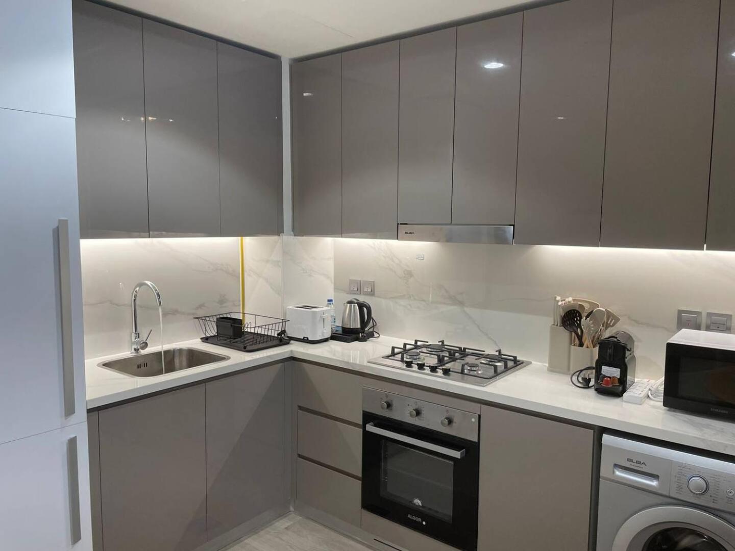 Pleasant New One Bedroom Azizi Riviera Dubaï