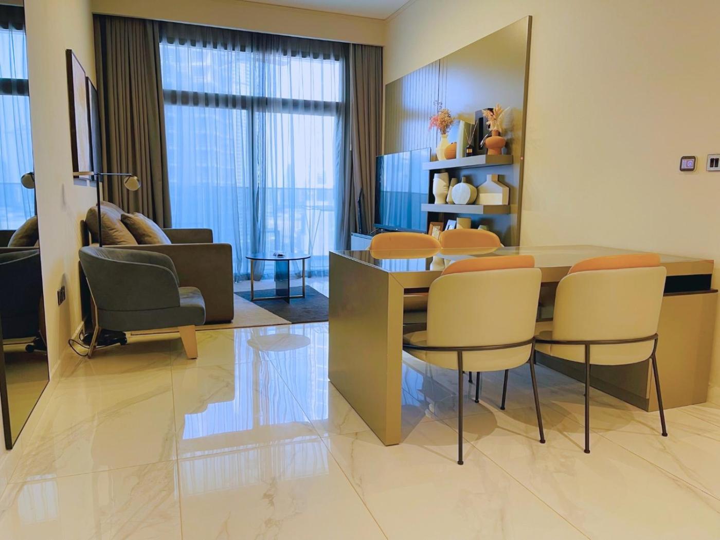 Apartemen Elegant 2br Business Bay Near To Mall & Burj Khalifa -1802 Dubai