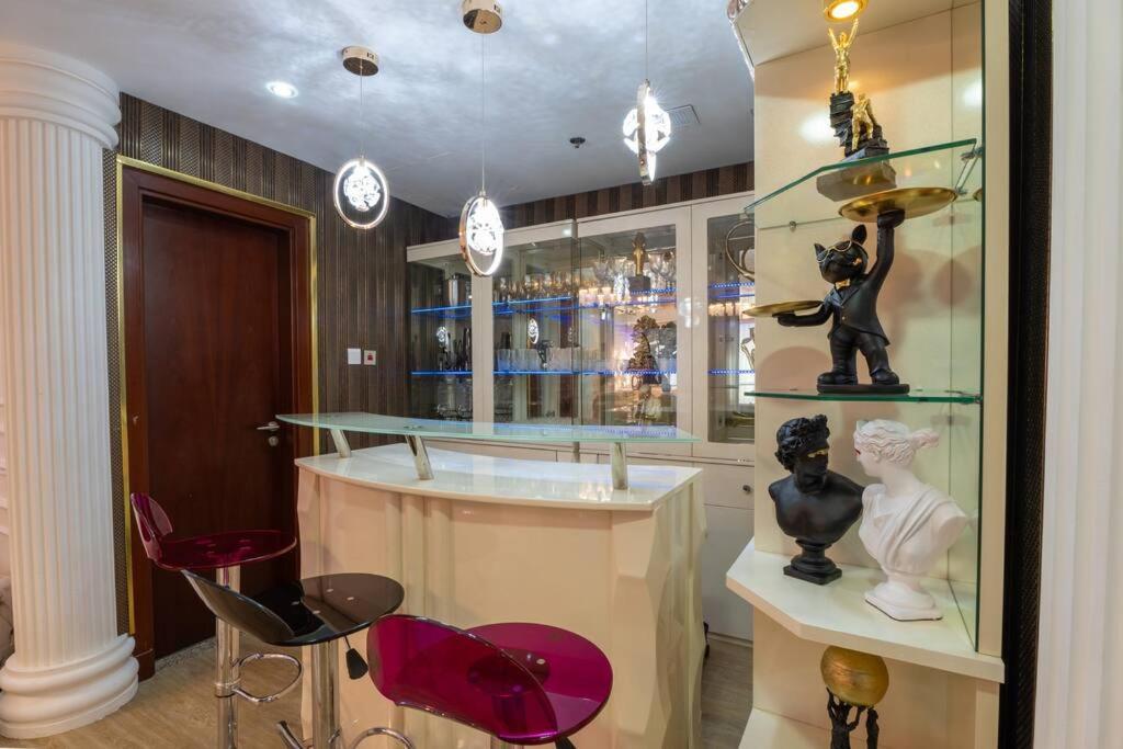 Appartement 87 Floor Penthouse Full Sea View 5 Bhk *