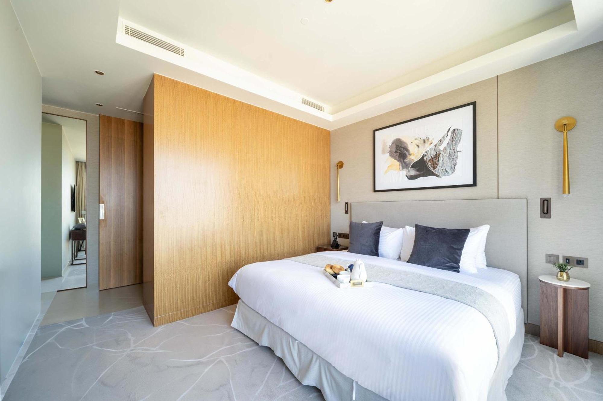 Frank Porter - The Address Opera Residences Dubaï