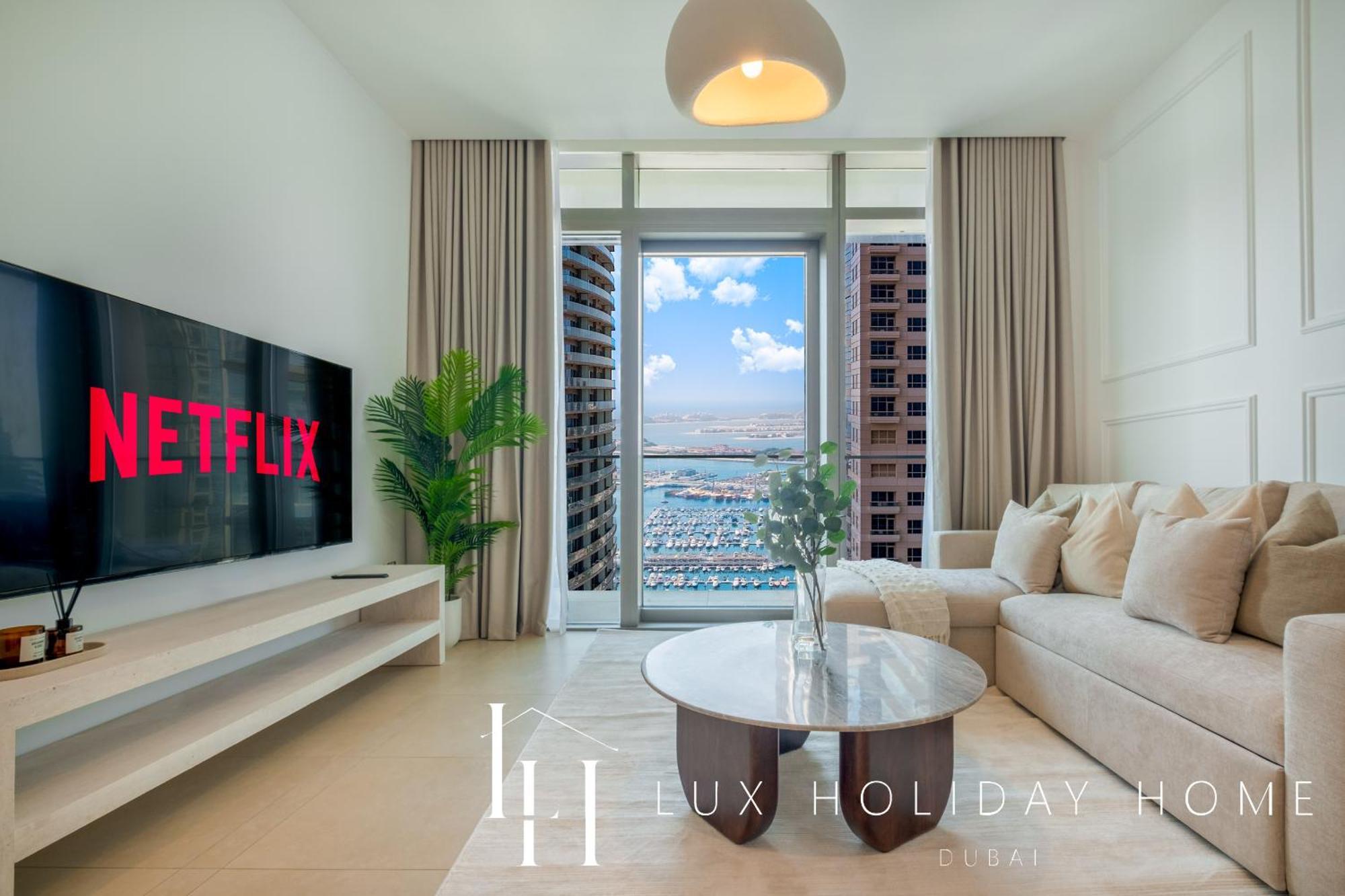Lux The Marina Gate Sea View Apartment