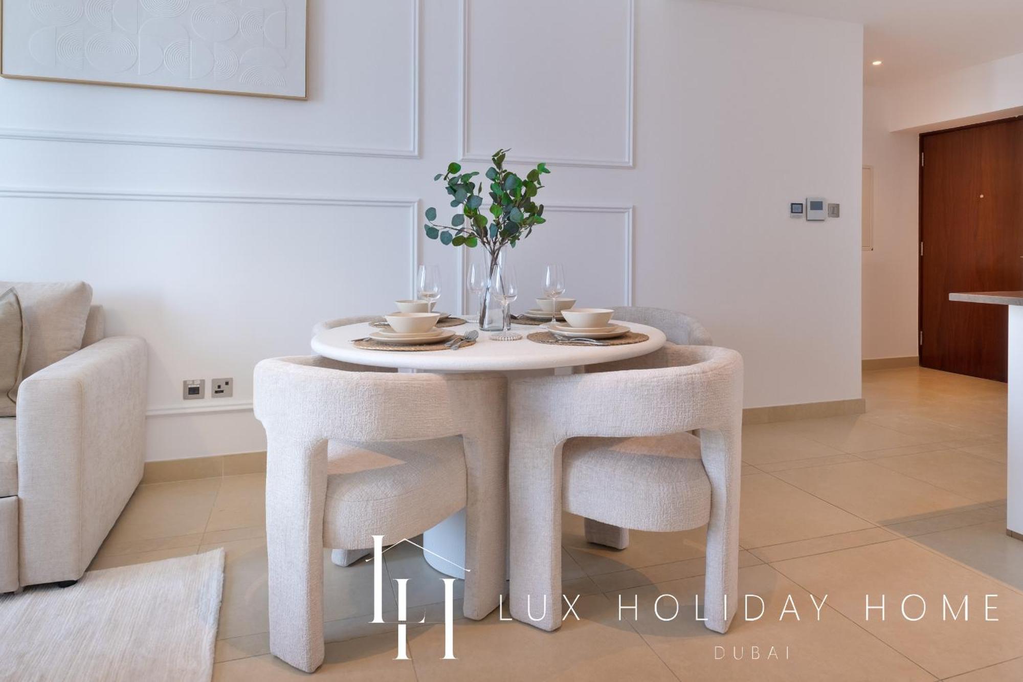 Lux The Marina Gate Sea View *