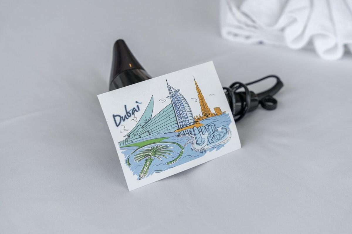 Spacious 2-bedroom With Marina Views In Dec Tower 2 Appartement Dubaï