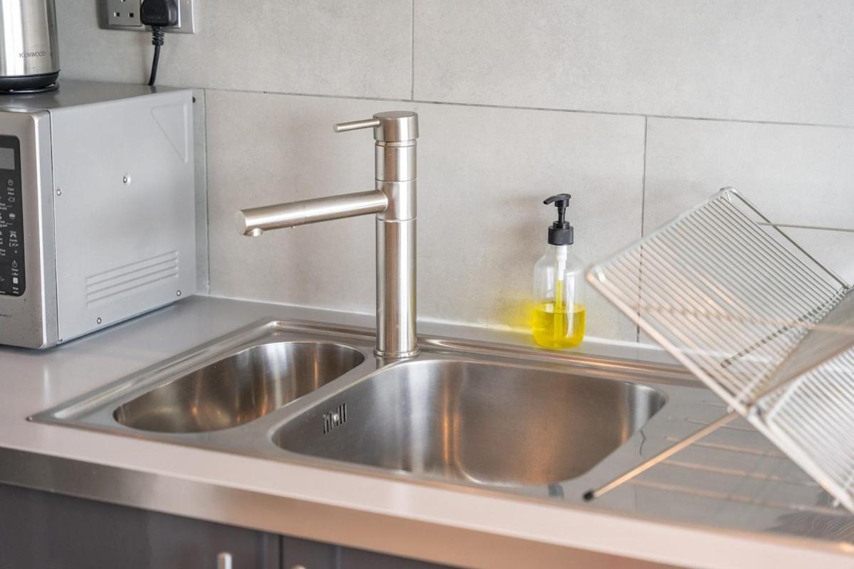 Appartement Spacious 2-bedroom With Marina Views In Dec Tower 2