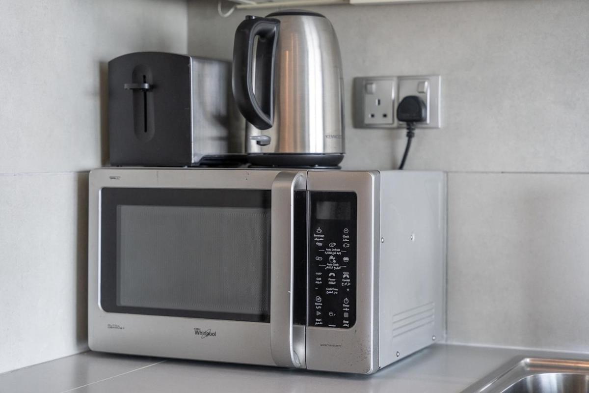 Appartement Spacious 2-bedroom With Marina Views In Dec Tower 2 *