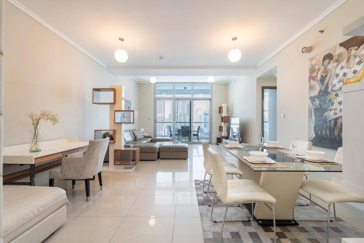 Appartement Spacious 2-bedroom With Marina Views In Dec Tower 2 Dubaï