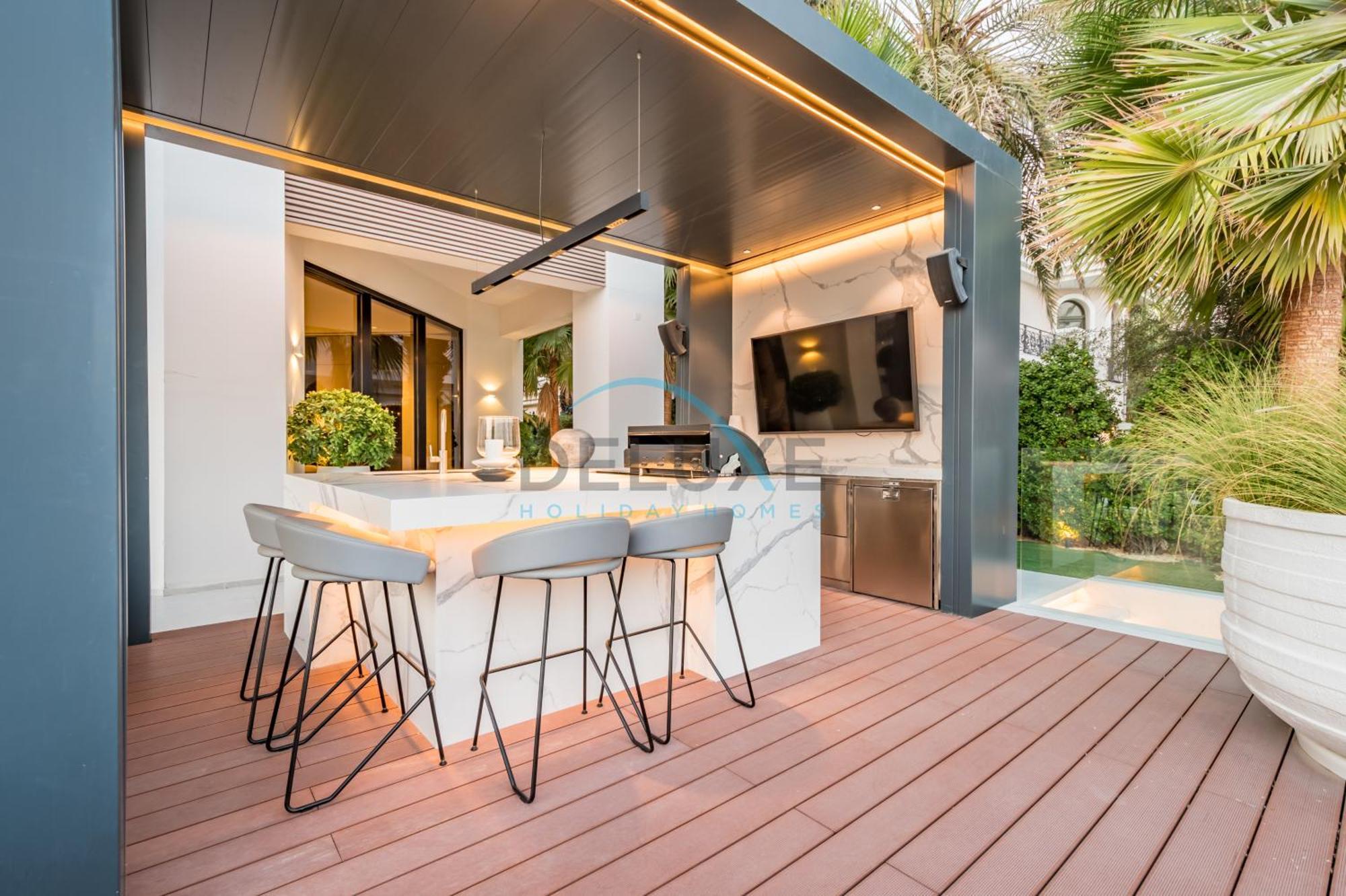 Exclusive 4br With 2 Assistant And Private Pool In Frond K, Palm Jumeirah By Deluxe Homes Appartement Dubaï