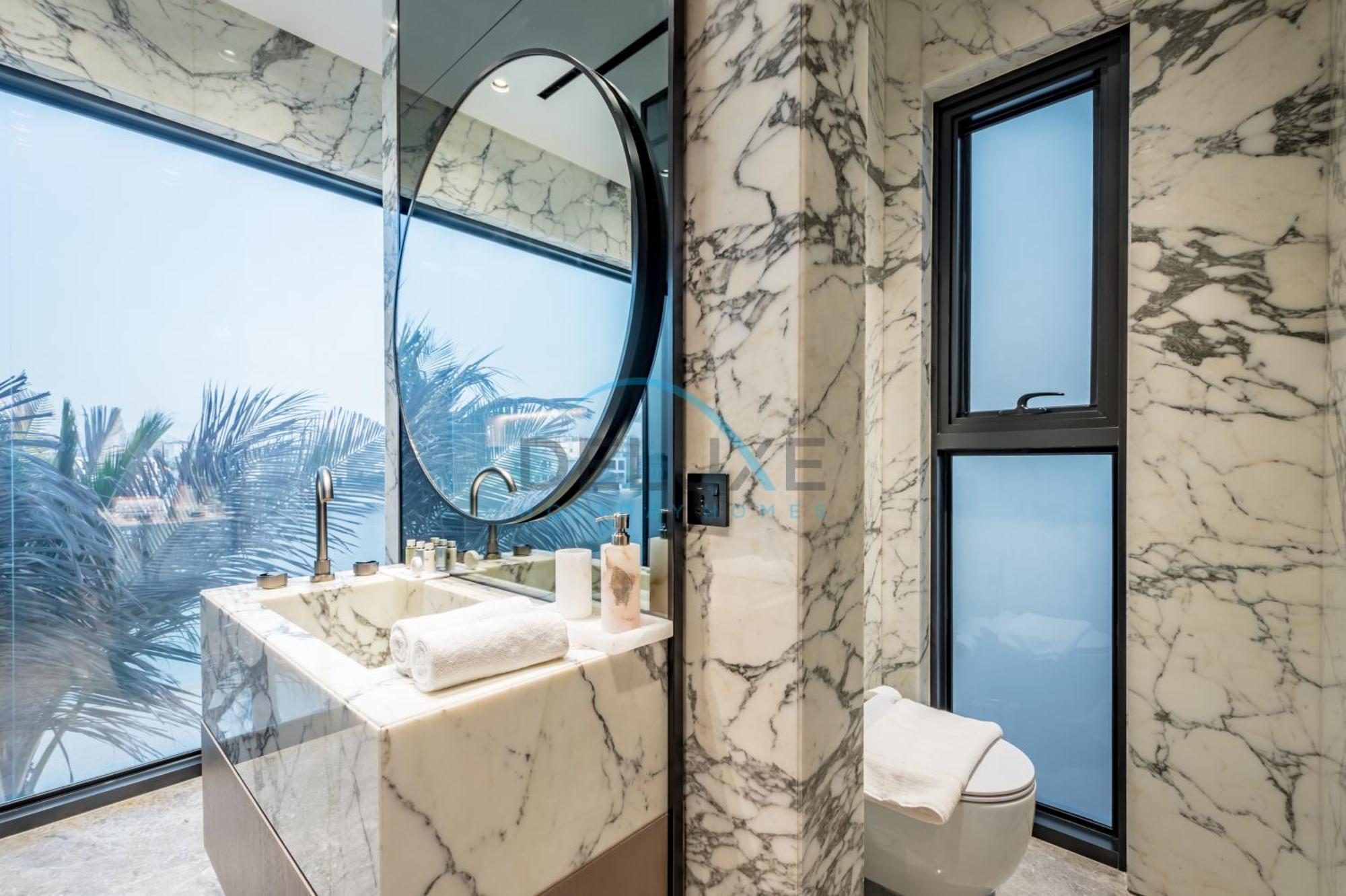 Exclusive 4br With 2 Assistant And Private Pool In Frond K, Palm Jumeirah By Deluxe Homes Dubaï