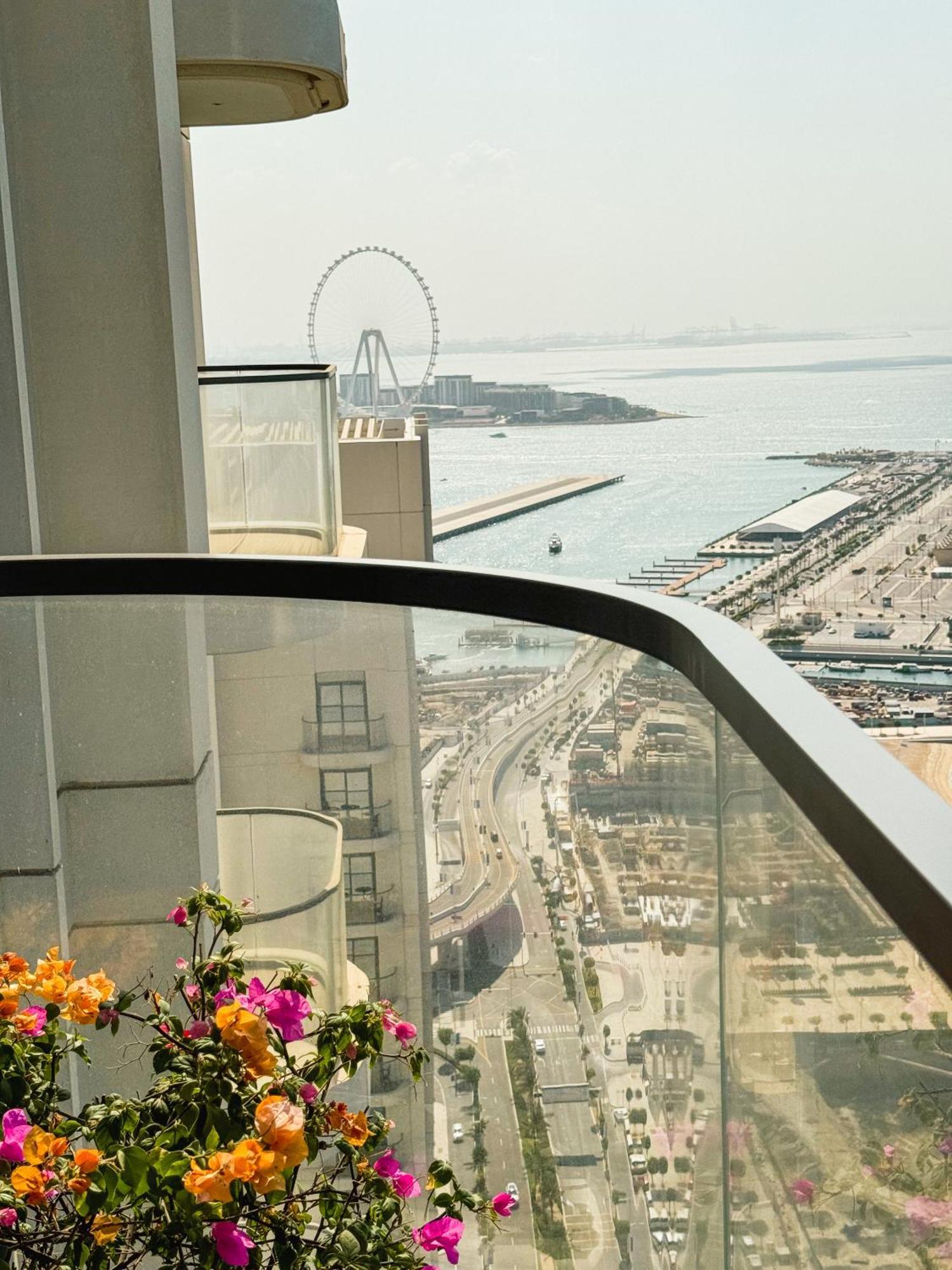 Apartment Stunning Beachfront 1br In Palm Jumeirah