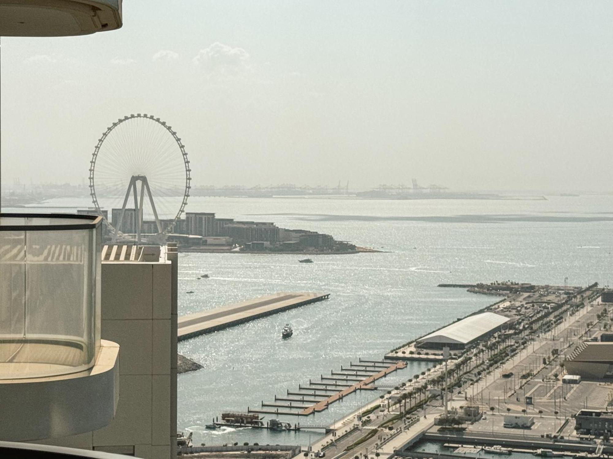 Stunning Beachfront 1br In Palm Jumeirah Apartment Dubai
