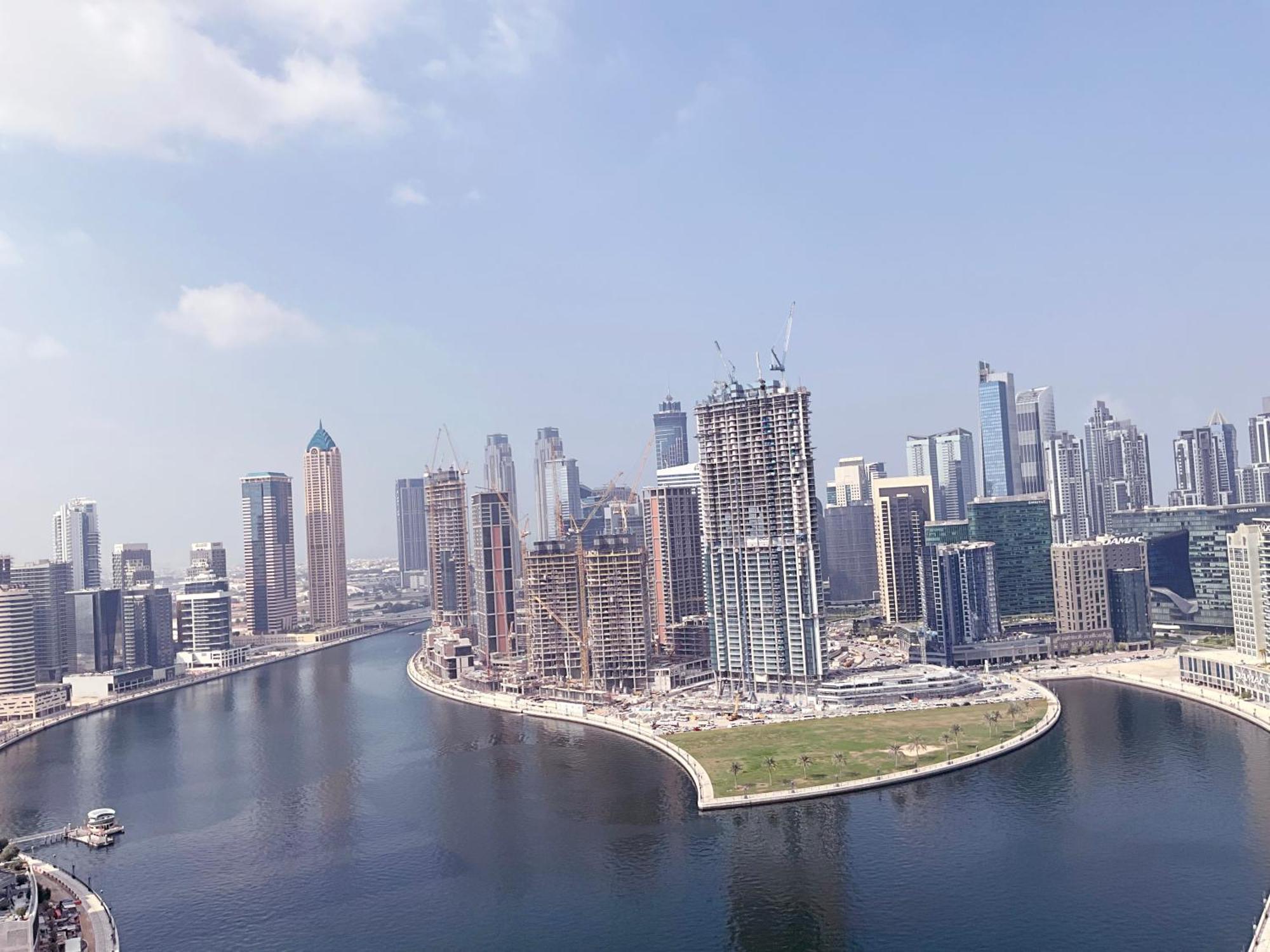 Apartment Furnished With Big Balcony, Full Canal View, High Floor Dubai