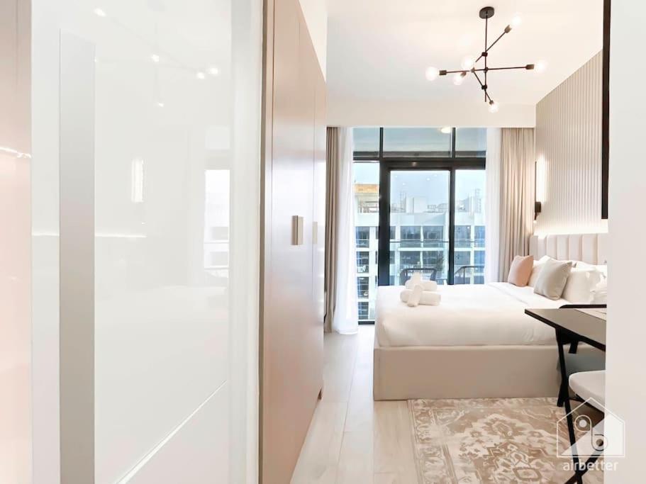 Opulent With Balcony At Aziz Riviera * Dubaï