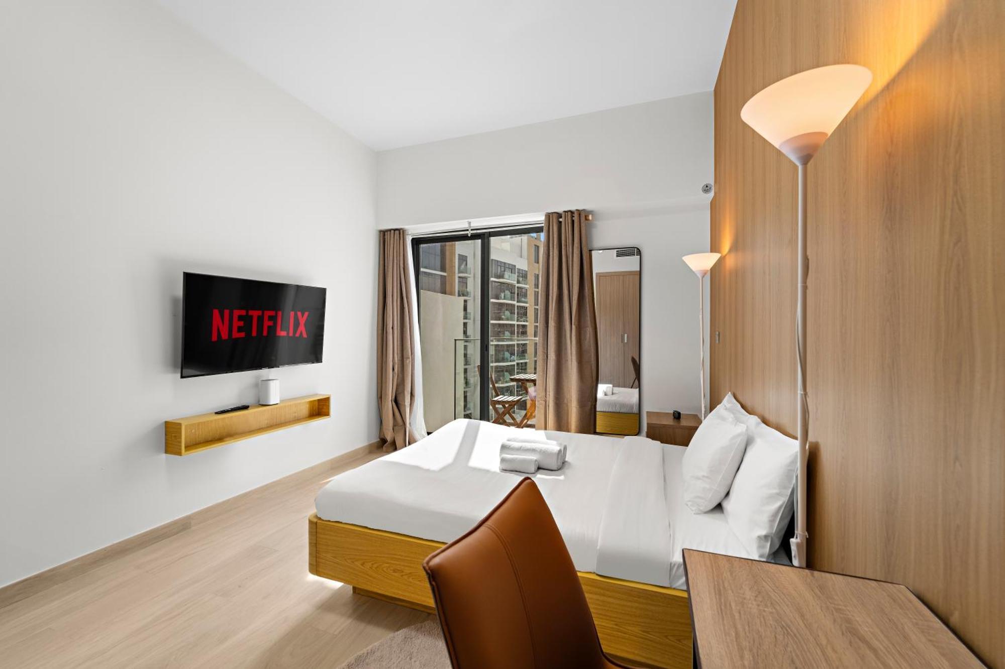 Charming With Pool, Gym, Kid's Playground Apartamento Dubái