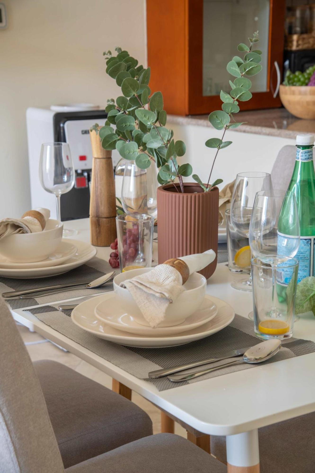 Frank Porter - Widcombe House 3 *