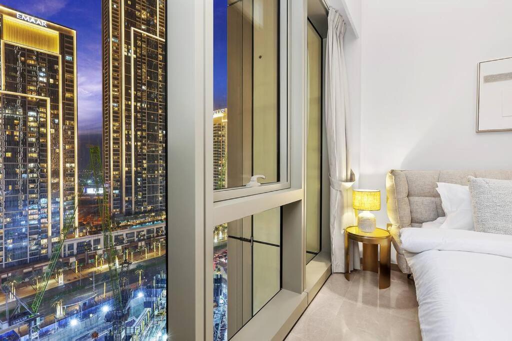 First Class 1br Charming View